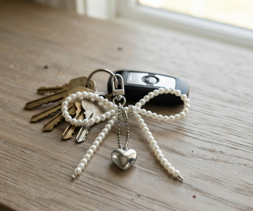Elegant Keychain with a Metal Heart